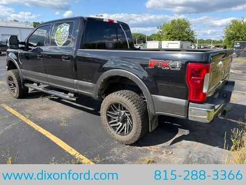 Used 2019 Ford F250 Lariat w/ Lariat Value Package AWD/4WD image 3