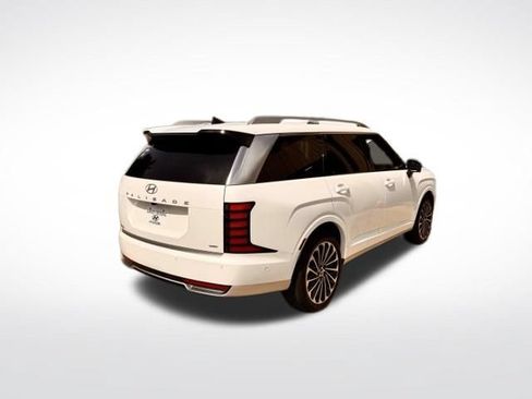 Used 2026 Hyundai Palisade Calligraphy AWD/4WD image 3