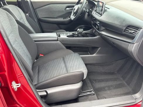Used 2023 Nissan Rogue SV FWD image 13