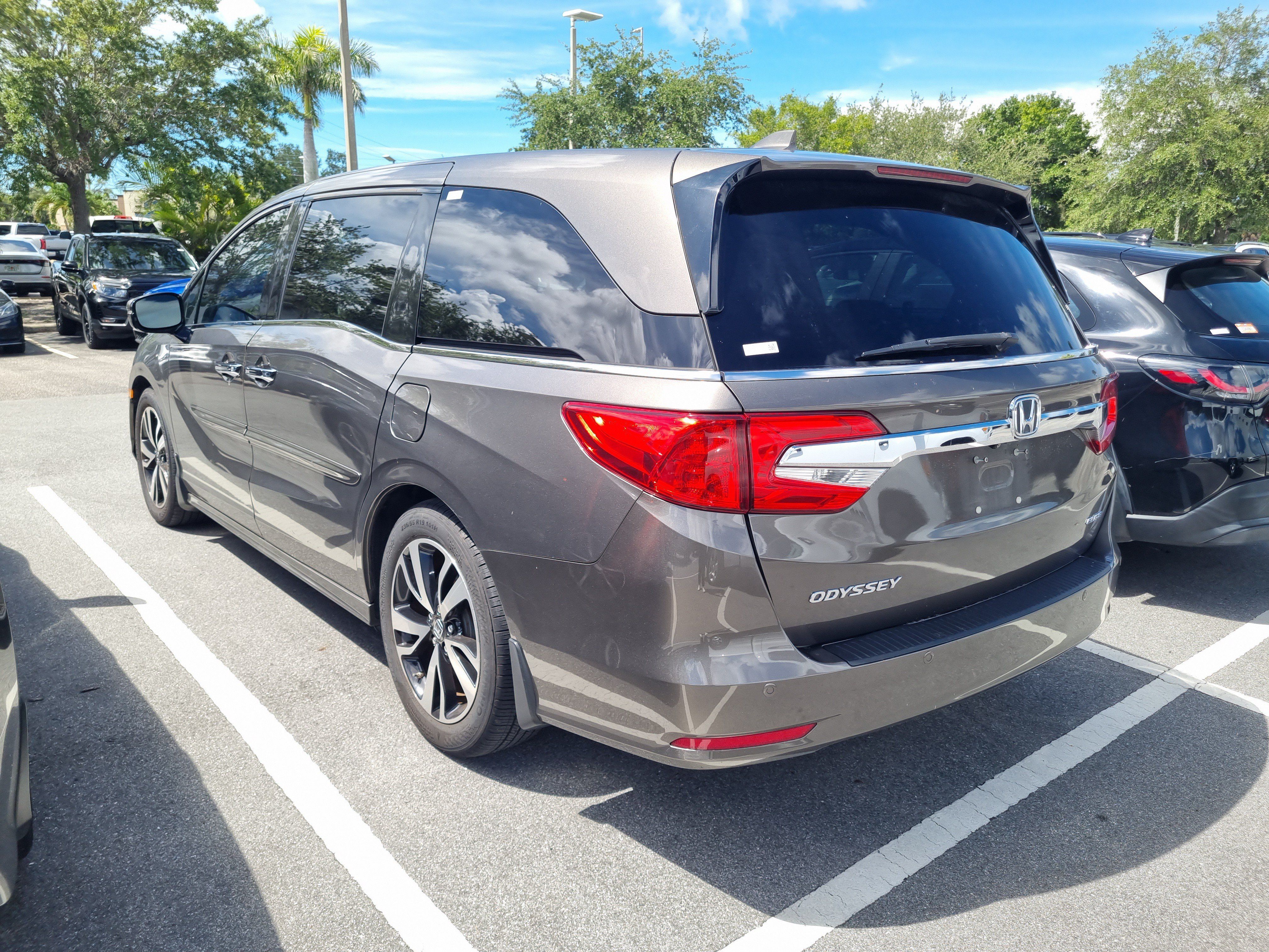 Used 2019 Honda Odyssey Elite image 14
