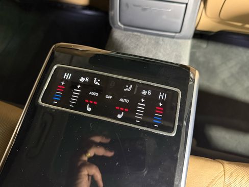 Used 2019 Audi A8 L 3.0T w/ Executive Package image 41