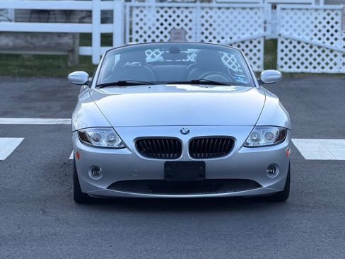 Used 2005 BMW Z4 2.5i RWD image 9