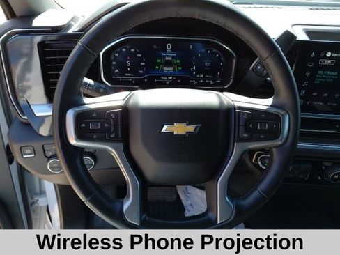 Used 2025 Chevrolet Silverado 2500 LT w/ Convenience Package AWD/4WD image 11