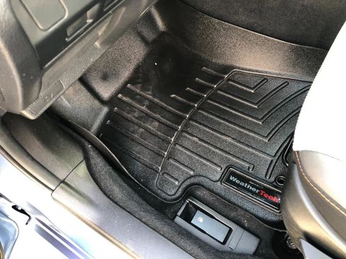 Used 2017 Subaru Crosstrek 2.0i Premium image 13