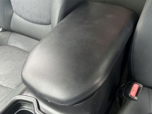 Used 2021 Toyota RAV4 XLE image 35