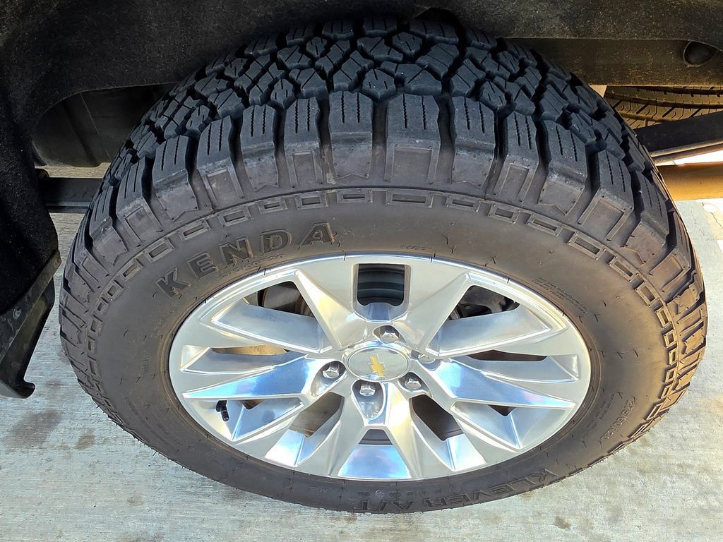Used 2019 Chevrolet Silverado 1500 LTZ AWD/4WD image 65