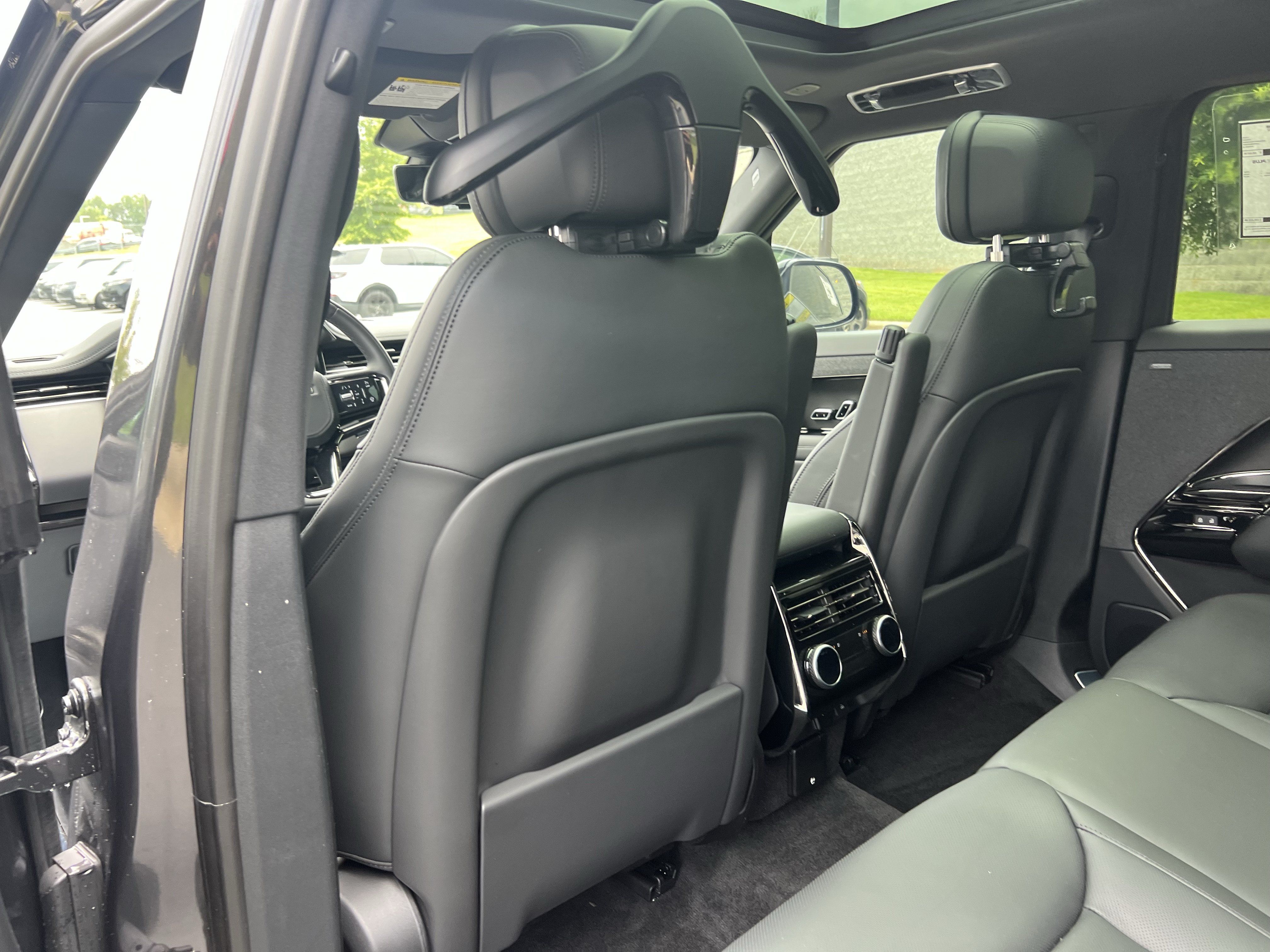 New 2026 Land Rover Range Rover Sport Dynamic SE AWD/4WD image 27