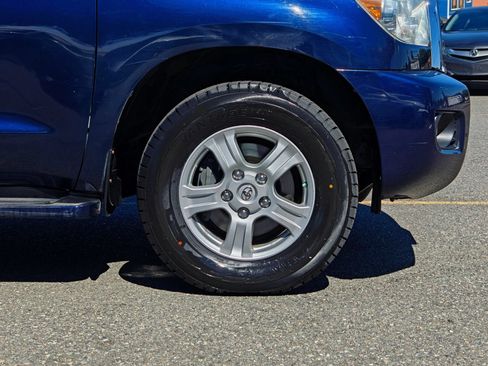 Used 2010 Toyota Sequoia SR5 AWD/4WD image 61