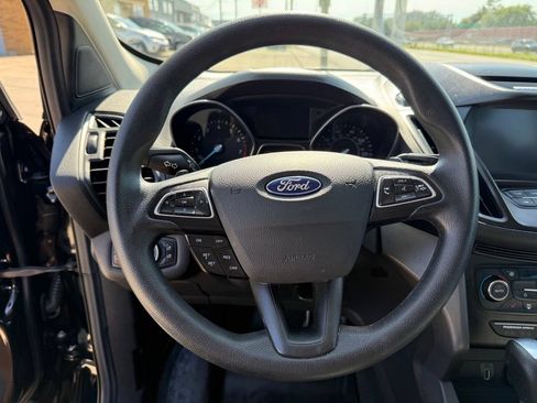 Used 2017 Ford Escape SE w/ Equipment Group 201A FWD image 29