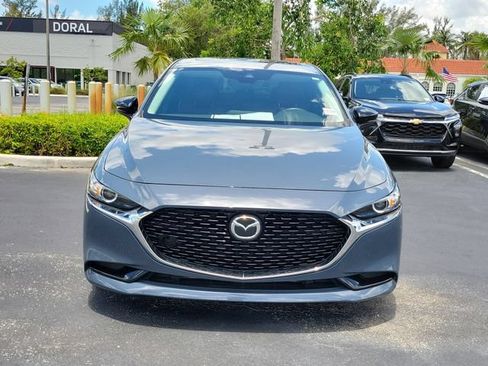 Used 2022 MAZDA MAZDA3 s FWD image 2