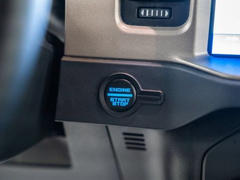 Used 2025 Ford Bronco Outer Banks AWD/4WD image 30