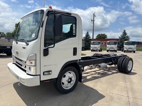 New 2025 Chevrolet Low Cab Forward 5500HG RWD image 31