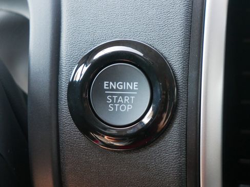 New 2025 Ford Expedition Active image 10