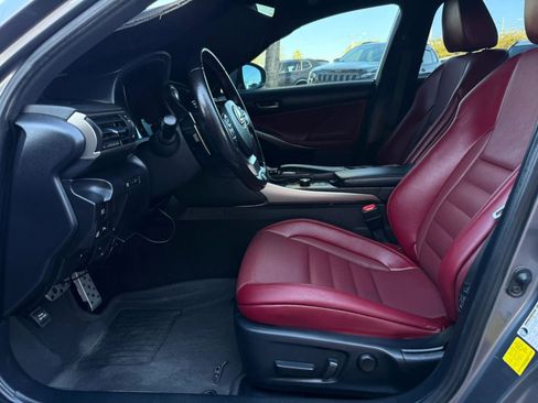 Used 2020 Lexus IS 350 F Sport w/ F Sport Package image 39