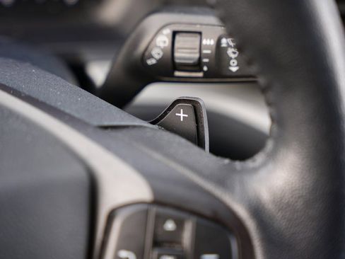 Used 2020 Ford Explorer XLT w/ Equipment Group 202A image 22