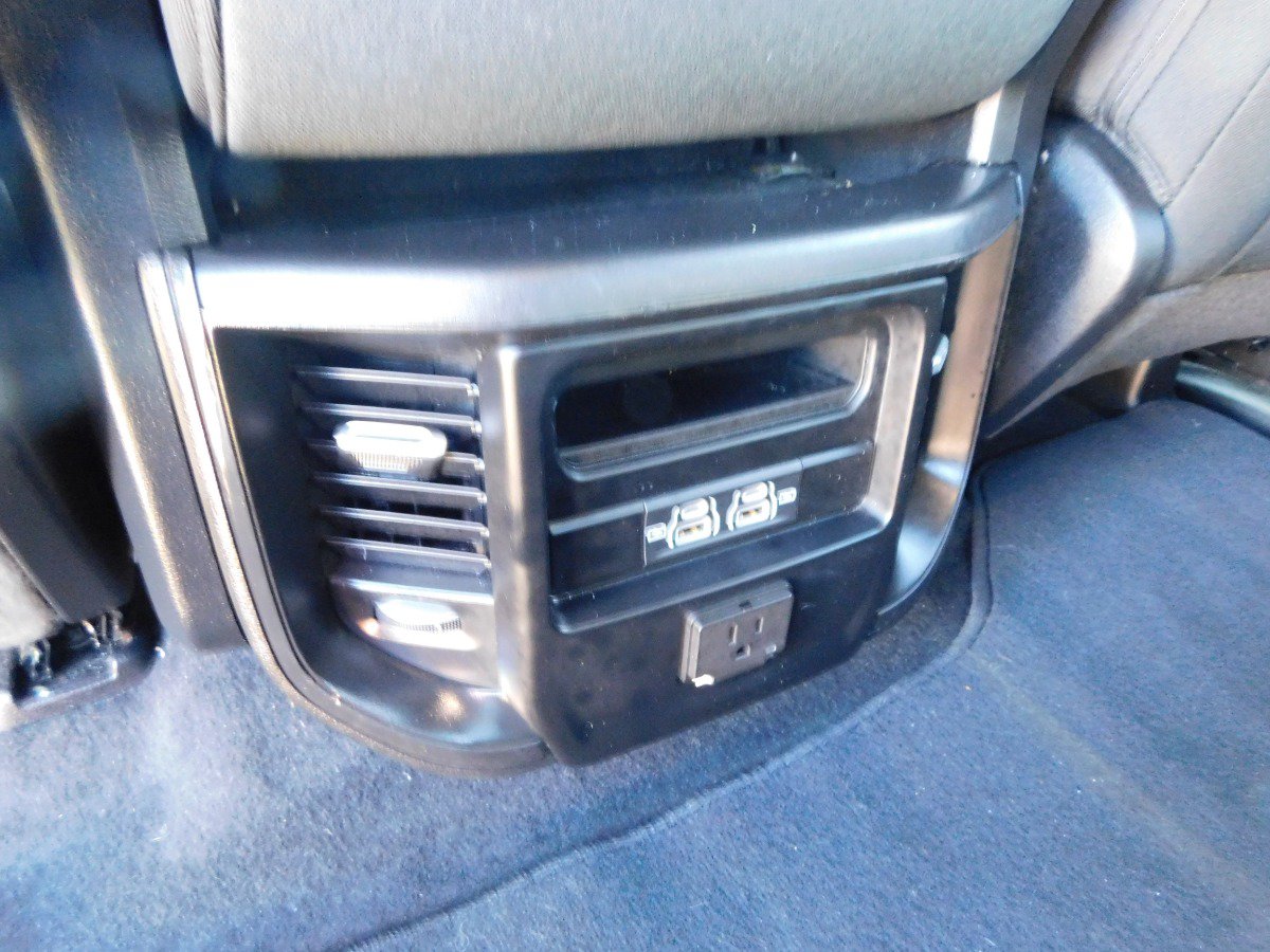 Used 2025 RAM 1500 Big Horn RWD image 33