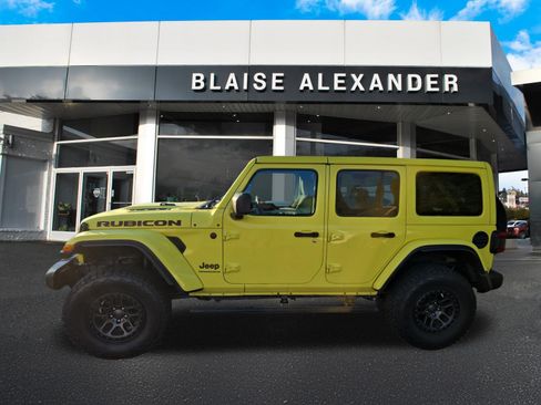 Used 2023 Jeep Wrangler Unlimited Rubicon w/ Xtreme 35 Tire Package AWD/4WD image 5