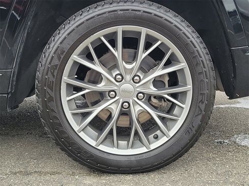 Used 2022 Jeep Grand Cherokee L Summit w/ Advanced Protech Group IV image 5