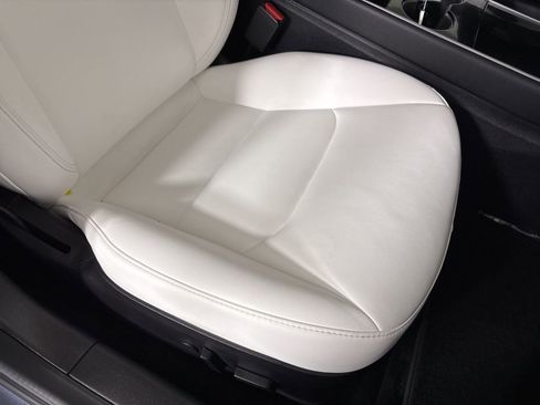 Used 2020 Tesla Model 3 Performance image 22