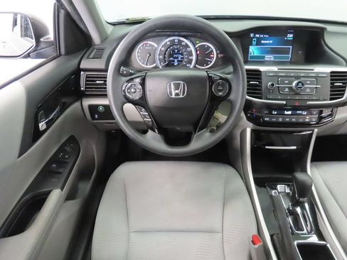 Used 2017 Honda Accord LX image 15