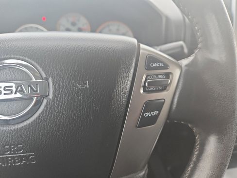 Used 2015 Nissan Titan PRO-4X image 18