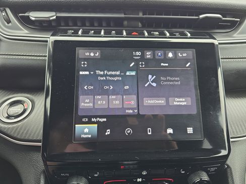 Used 2024 Jeep Grand Cherokee Altitude image 27