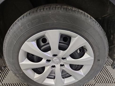Used 2024 Toyota Corolla LE FWD image 10