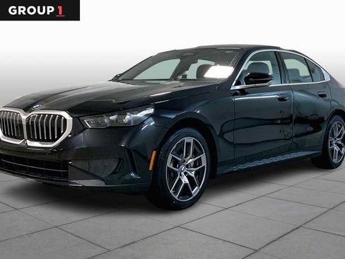 New 2026 BMW 530i xDrive w/ Premium Package image 1
