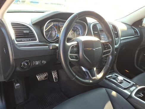 Used 2019 Chrysler 300 Touring w/ Sport Appearance Package RWD image 14