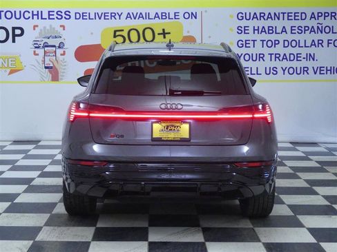 Used 2024 Audi Q8 e-tron Prestige image 6