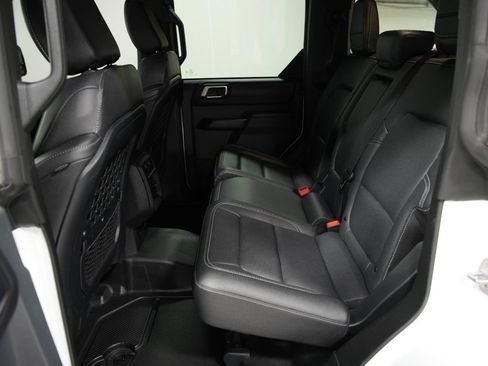 Used 2025 Ford Bronco Badlands AWD/4WD image 24