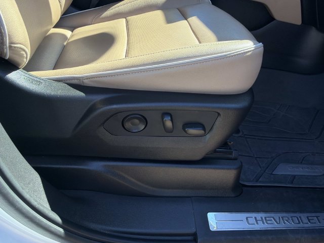 Used 2024 Chevrolet Tahoe Premier RWD image 14