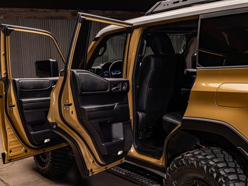 Used 2026 Toyota Land Cruiser w/ Premium Package image 28