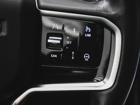 Used 2023 Land Rover Range Rover Velar S image 27