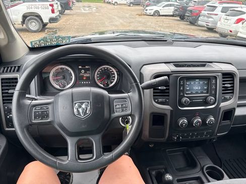 Used 2018 RAM 2500 Tradesman w/ Chrome Appearance Group AWD/4WD image 10