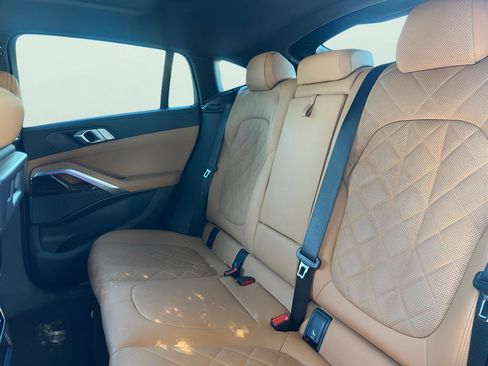 Used 2023 BMW X6 xDrive40i w/ Premium Package image 17