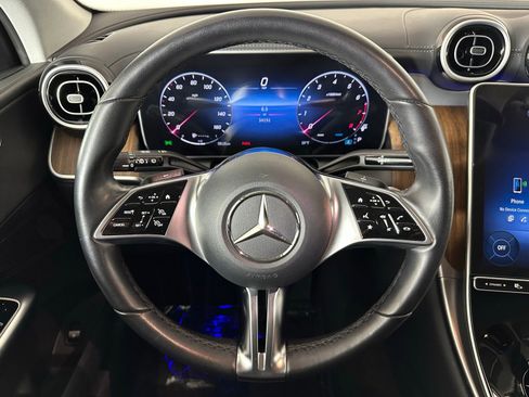 Used 2024 Mercedes-Benz GLC 300 GLC 300 image 8