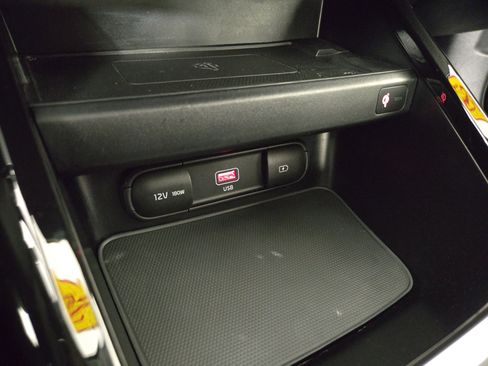 Used 2022 Kia Forte GT-Line w/ GT-Line Premium Package image 27