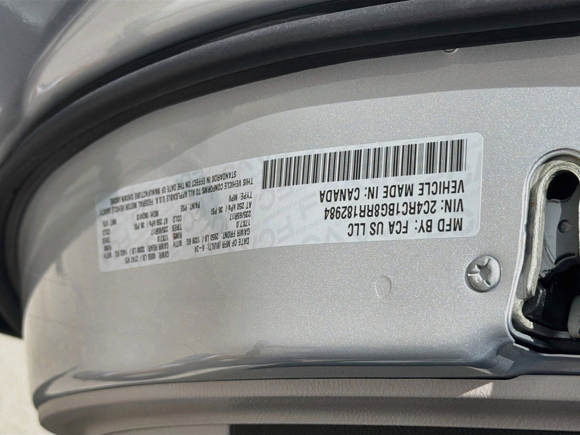 Used 2024 Chrysler Pacifica Touring-L FWD image 33