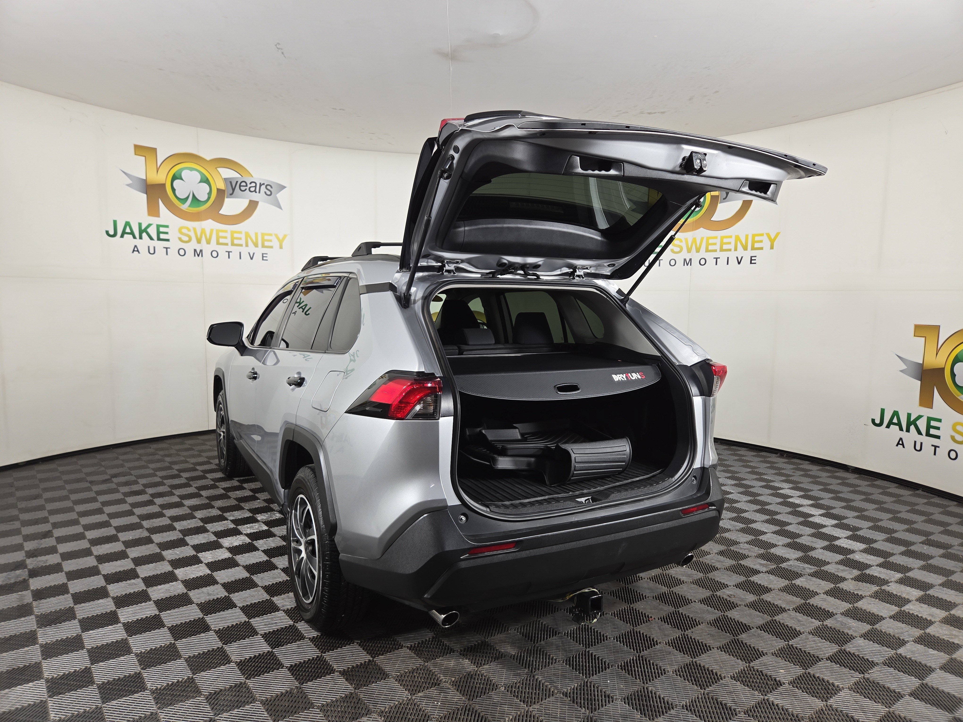 Used 2021 Toyota RAV4 LE FWD image 30
