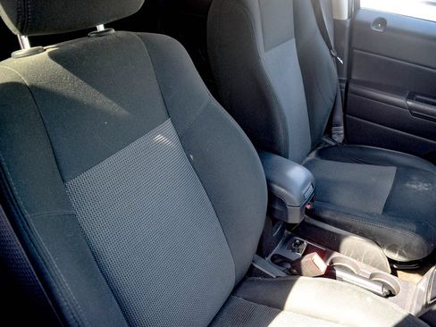 Used 2015 Jeep Patriot Latitude AWD/4WD image 9