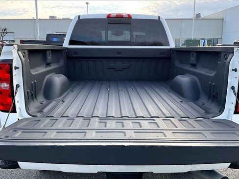 Used 2019 Chevrolet Silverado 3500 High Country w/ Duramax Plus Package image 18