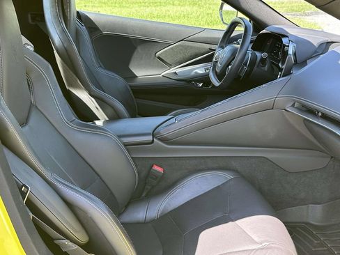 Used 2023 Chevrolet Corvette Stingray Convertible w/ Z51 Performance Package RWD image 9