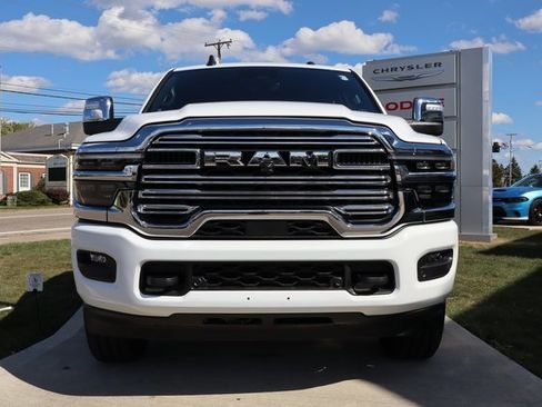 Used 2025 RAM 2500 Laramie image 6
