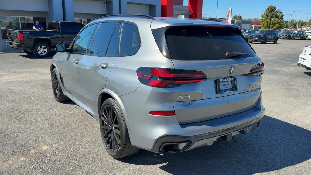 Used 2024 BMW X5 xDrive40i w/ M Sport Package AWD/4WD image 5