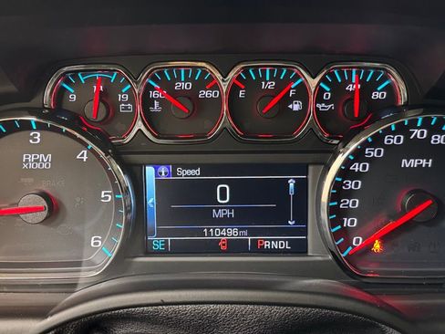 Used 2018 Chevrolet Tahoe LT w/ LT Signature Package image 35