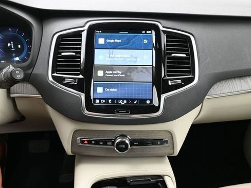 Used 2023 Volvo XC90 B6 Plus w/ Protection Package Premier AWD/4WD image 13