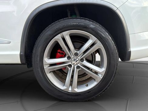 Used 2017 Volkswagen Tiguan Sport FWD image 25