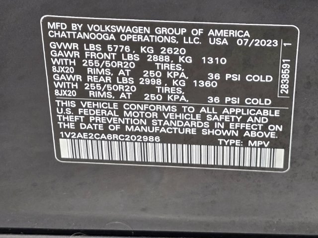 Used 2024 Volkswagen Atlas Cross Sport SEL R-Line AWD/4WD image 35