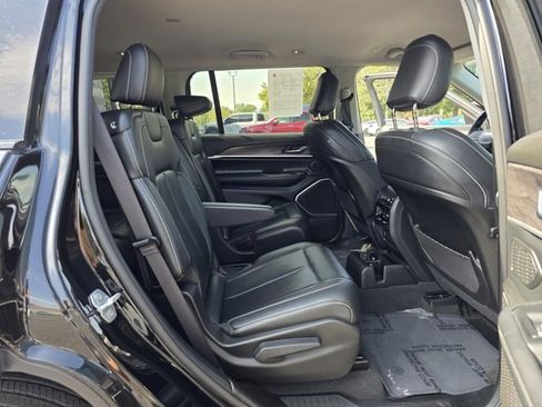 Used 2022 Jeep Grand Cherokee L Limited image 34